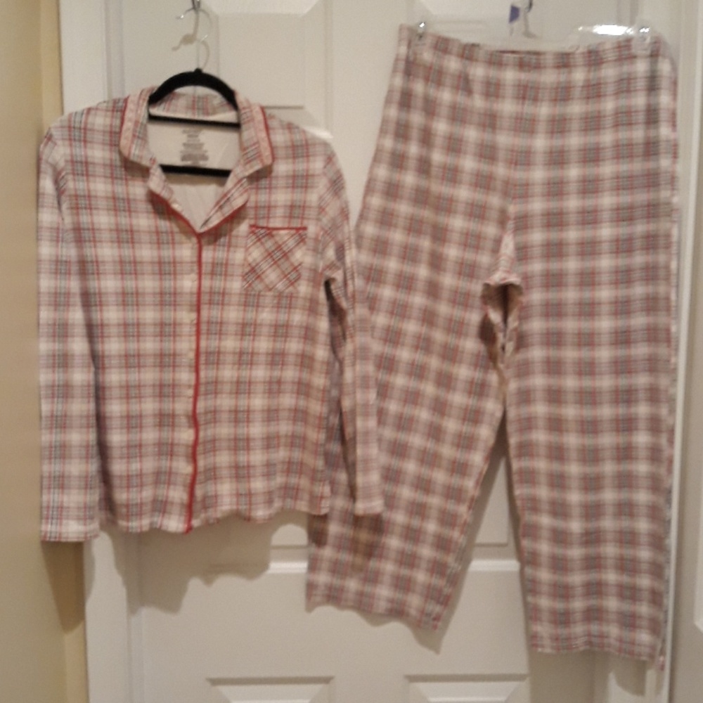 Simply Basic Plaid Pajama Set Red/White Size Large